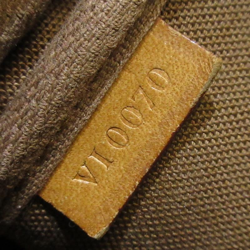 LOUIS VUITTON Monogram Pochette Accessories