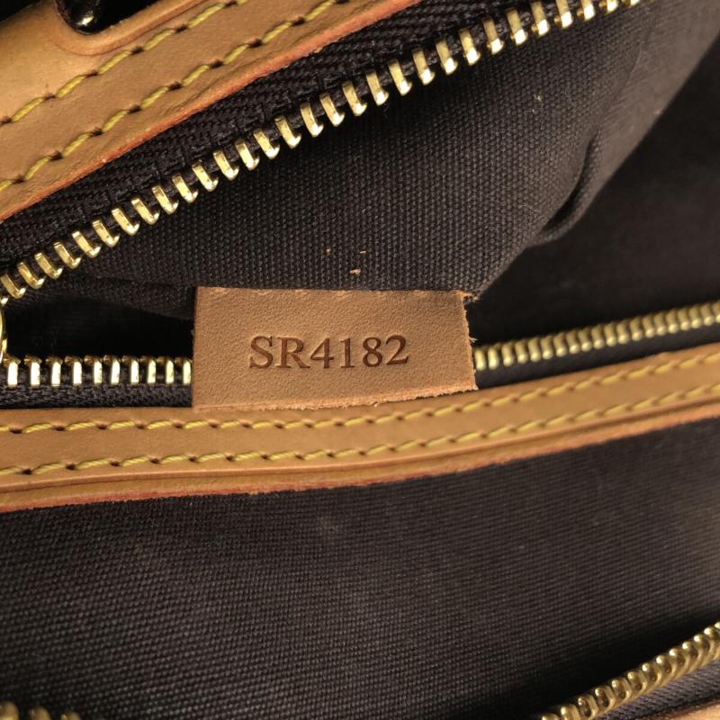 LOUIS VUITTON Vernis Brea GM Amarante