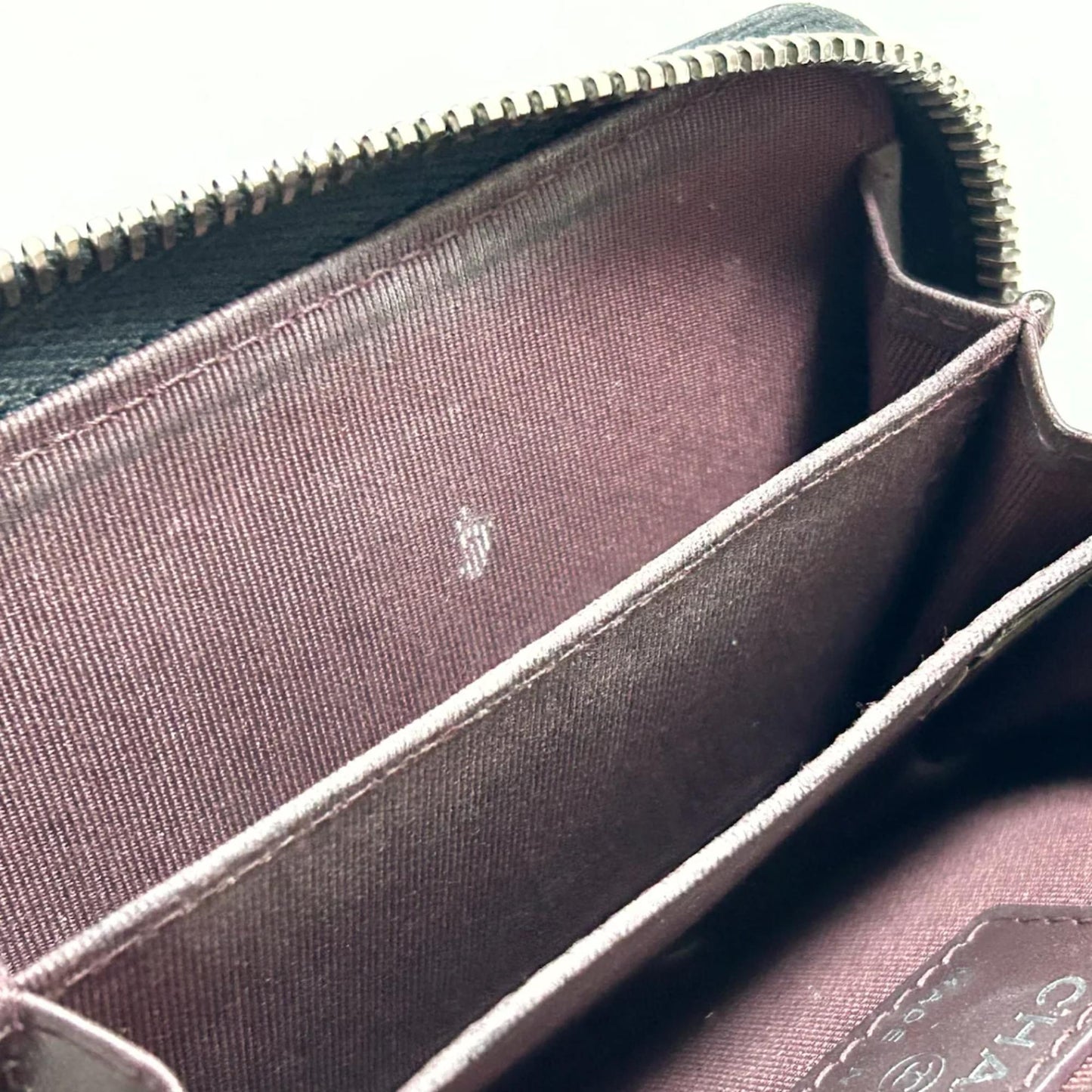 PRE ORDER CHANEL Caviar Quilted Zip Coin Purse Black