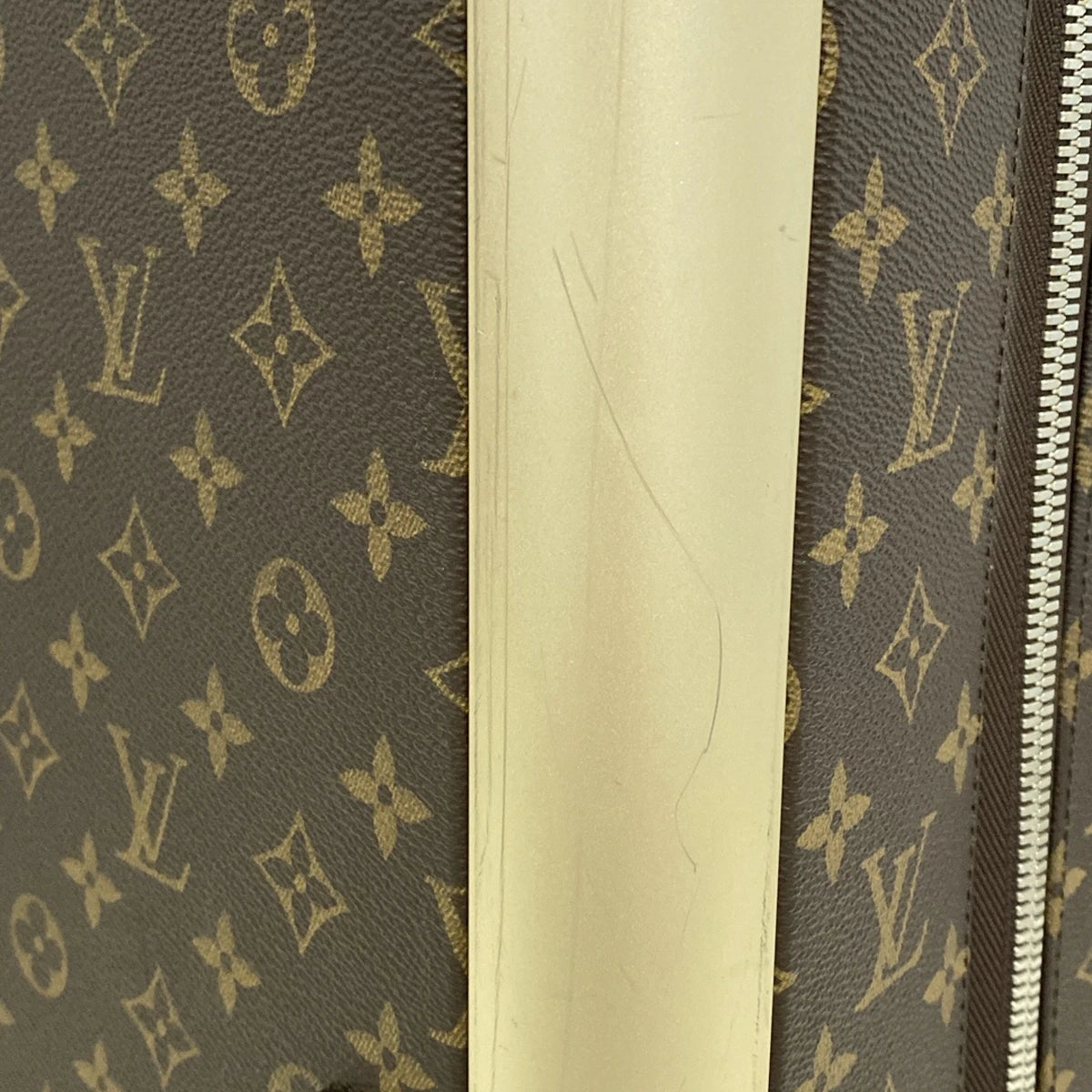 Louis Vuitton  Monogram Horizon 55 DR4116