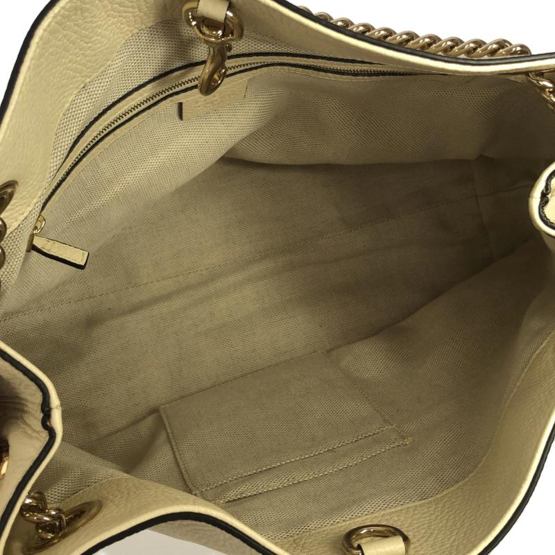 GUCCI  Pebbled Calfskin Medium Soho Chain Shoulder Bag Cream