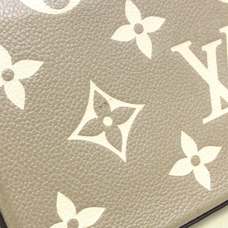 PRE-ORDER  Louis Vuitton  Empreinte Monogram Giant Felicie Pochette Tourterelle Creme FY5200