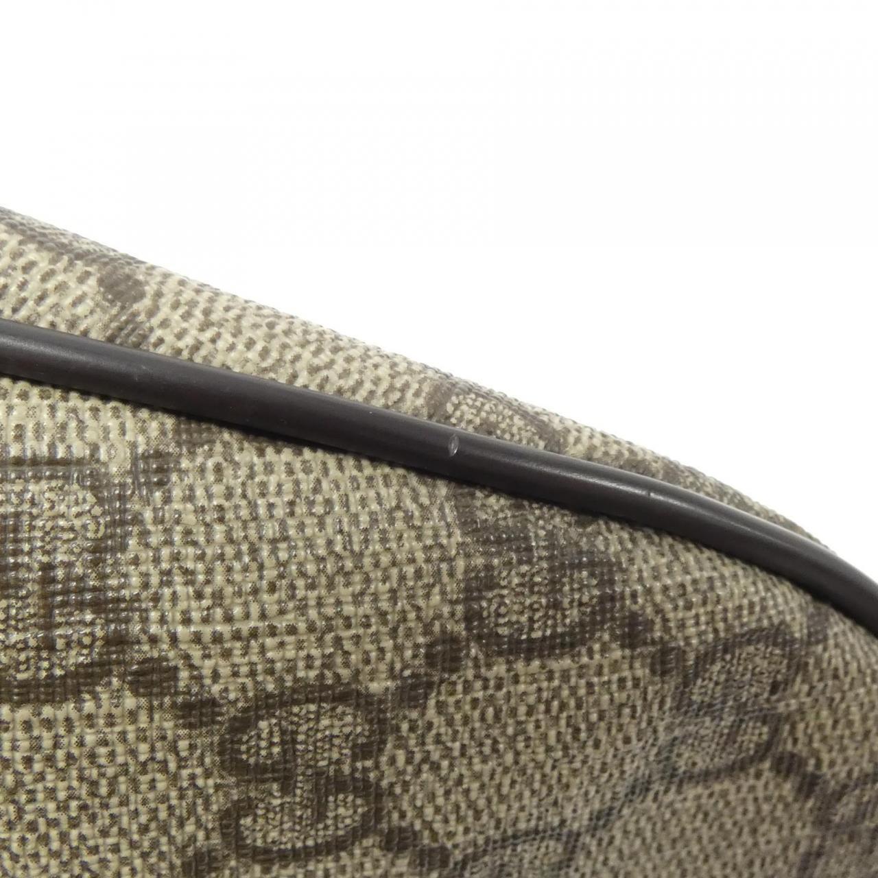 GUCCI  GG Supreme Monogram Belt Bag Dark Brown