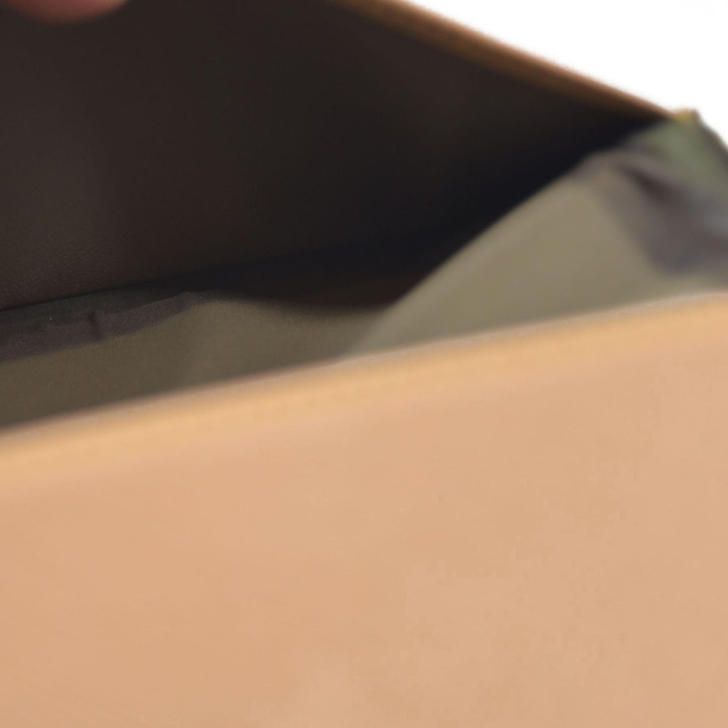 AUCTION $510 Louis Vuitton  Damier Geant Americas Cup Card Holder Wallet Yellow