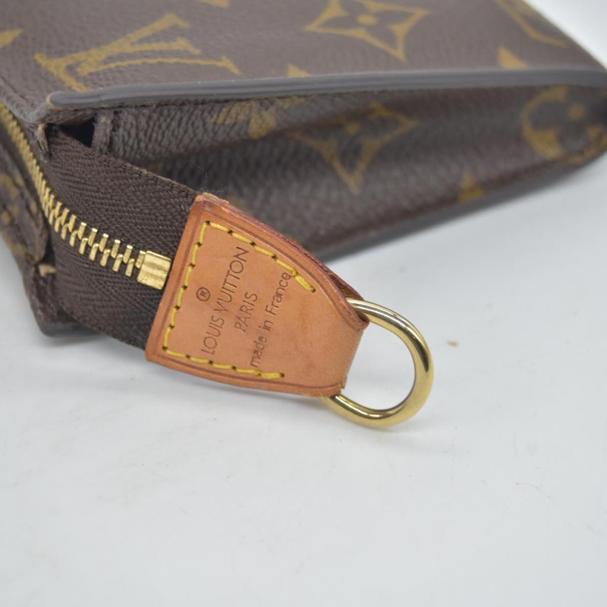 $490 Louis Vuitton Monogram Bucket 23 Pouch CONSIGNMENT
