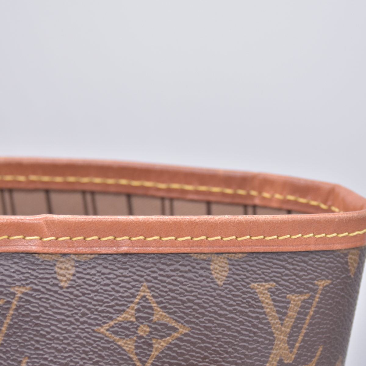 $2240 2017 Louis Vuitton Monogram Neo Neverfull MM with Pouch SF3157