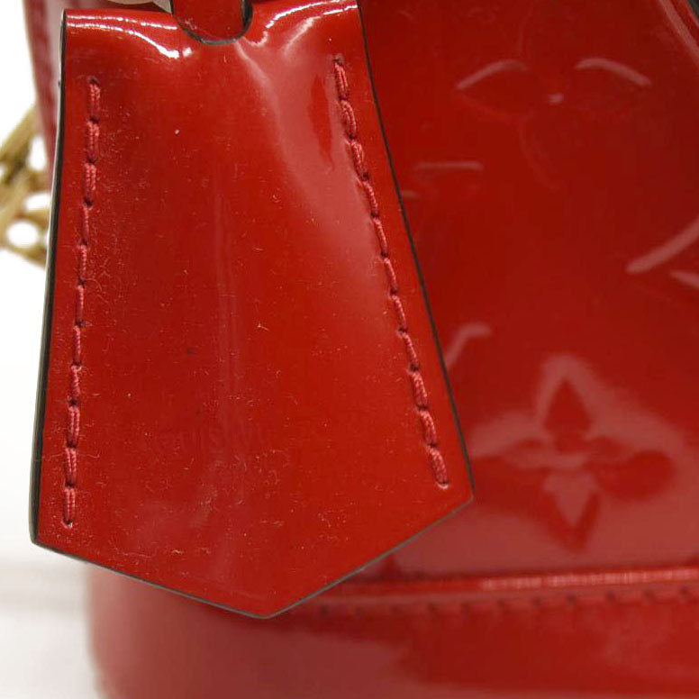 LOUIS VUITTON  Vernis Alma BB Pomme D'Amour