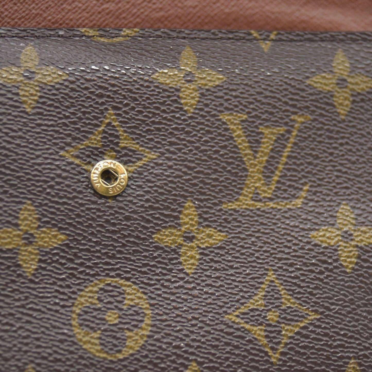 $610 LOUIS VUITTON Monogram Alexandra Trifold Wallet SP0090