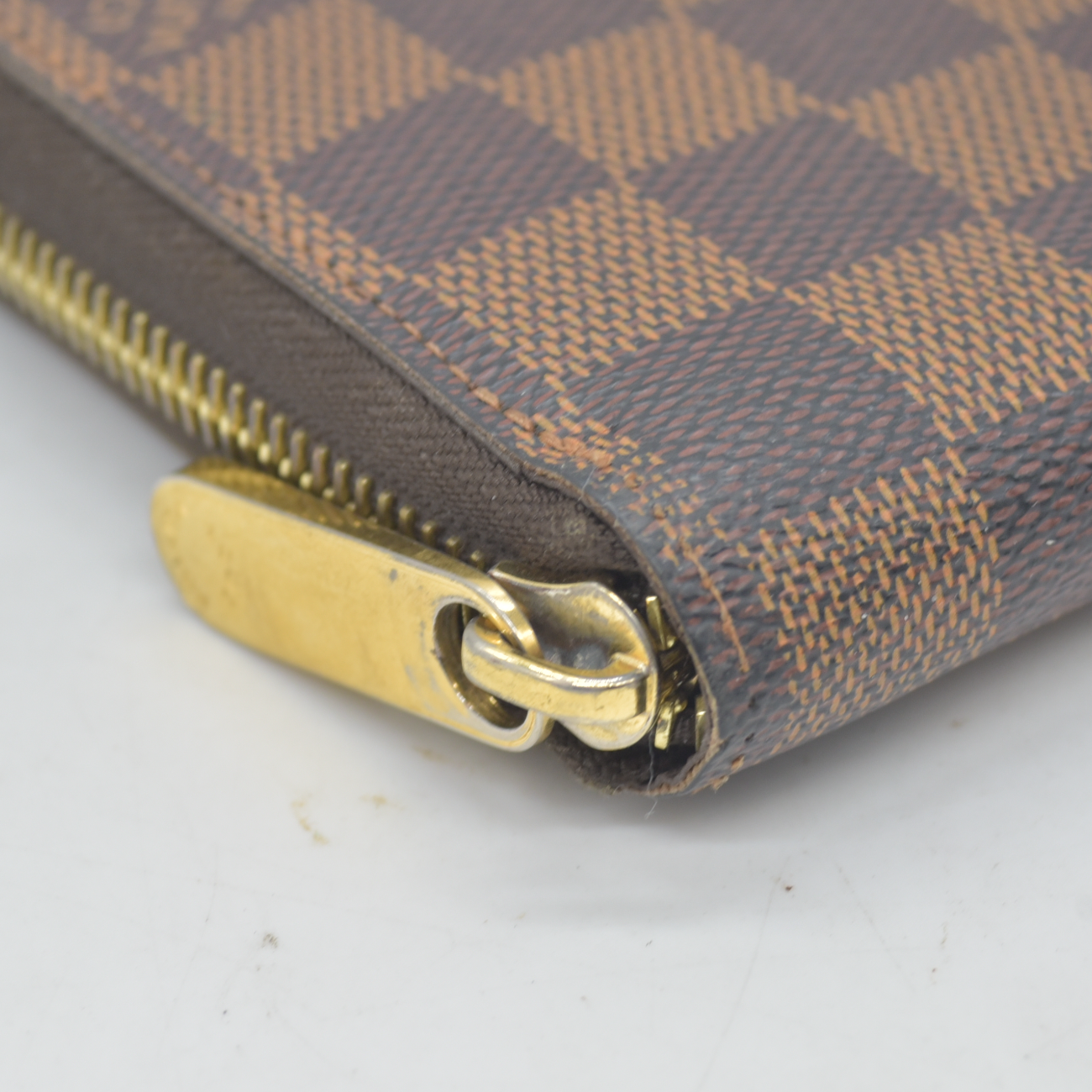$915 2012 Louis Vuitton Damier Ebene Zippy Wallet CA2162