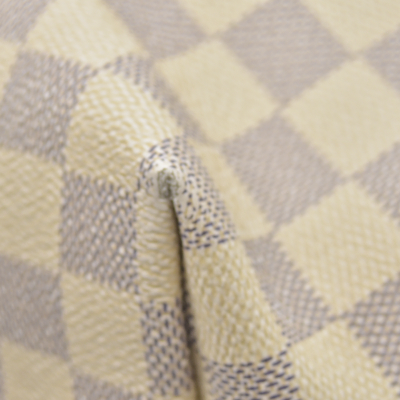 $1990 2018 Louis Vuitton  Damier Azur Graceful PM MI1128