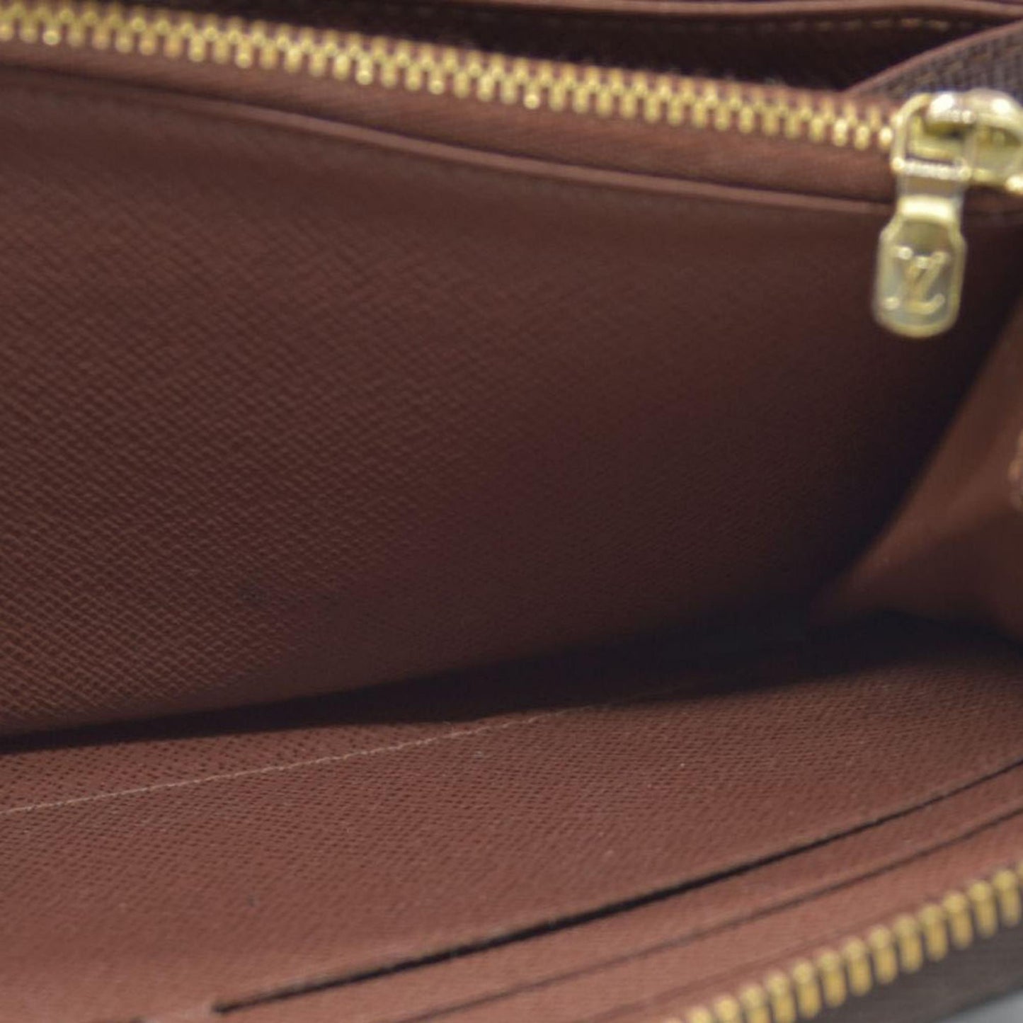 $915 Louis Vuitton Monogram Zippy Wallet GI8112