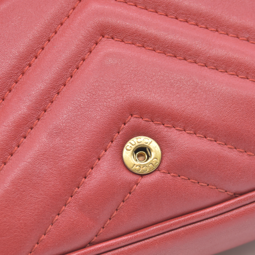$1550 Gucci Leather Marmont Super Mini Red Crossbody