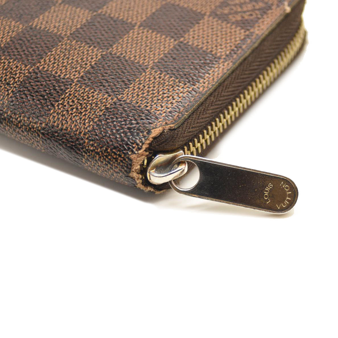 LOUIS VUITTON Damier Ebene Zippy Wallet