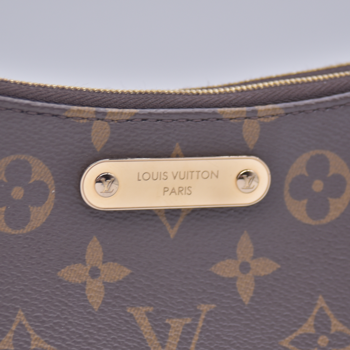 $1950 Louis Vuitton Monogram Pochette Liv 10021145 RFID NO CHAIN