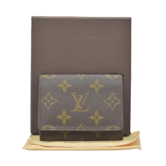 $675 2000 Louis Vuitton Card Holder AS1010 CONSIGNMENT