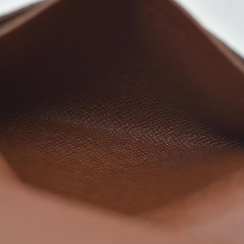 $675 Louis Vuitton Card Holder AS1010 CONSIGNMENT