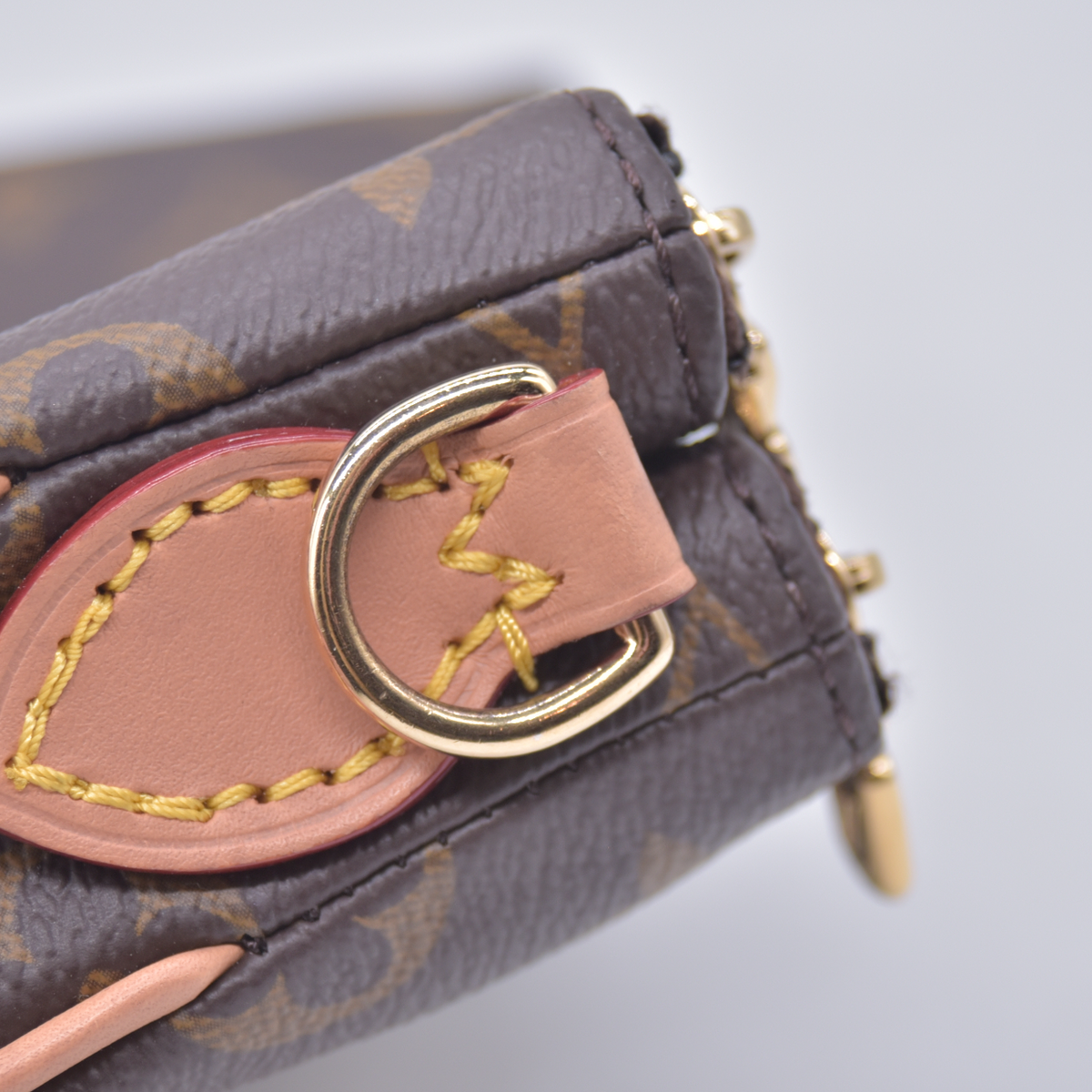 $1950 Louis Vuitton Monogram Pochette Liv 10021145 RFID NO CHAIN