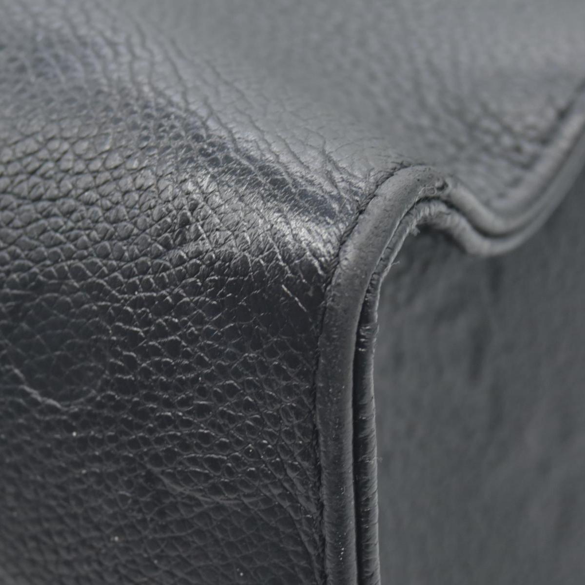 $3500 Louis Vuitton  Monogram Giant OnTheGo MM
