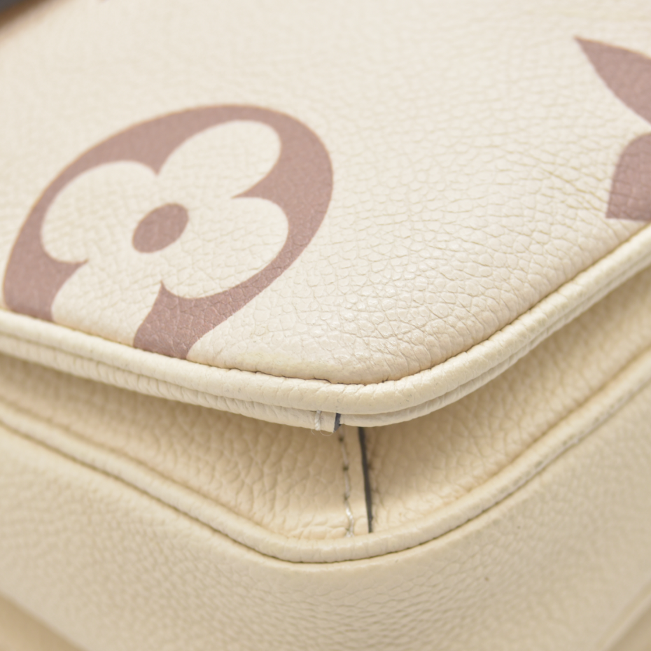 $3100 Louis Vuitton Empreinte Monogram Giant Pochette Metis Creme Bois De Rose RFID