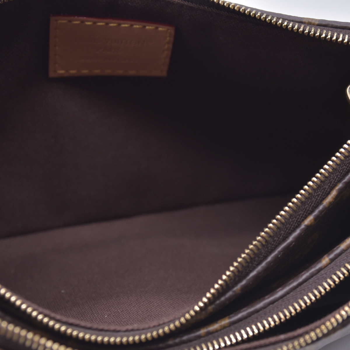 $1950 Louis Vuitton Monogram Pochette Liv 10021145 RFID NO CHAIN