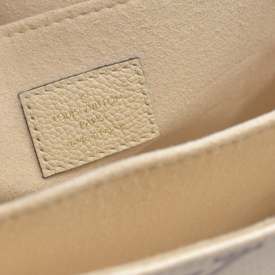 $3100 Louis Vuitton Empreinte Monogram Giant Pochette Metis Creme Bois De Rose RFID