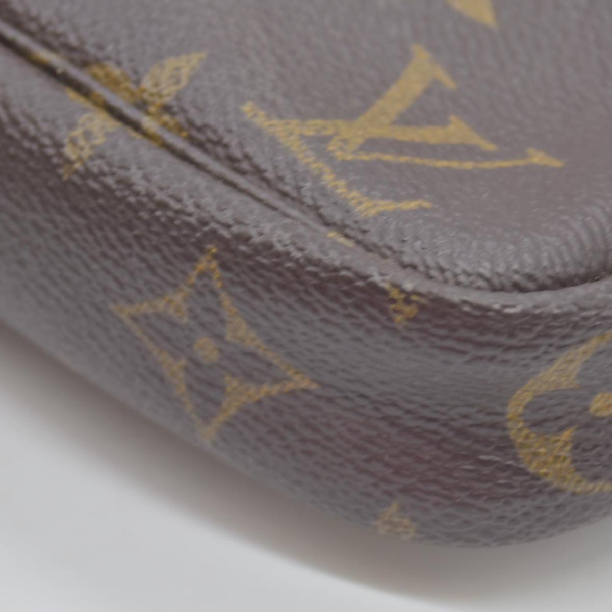 $1660 Louis Vuitton Monogram Pochette Accessories Pouch Bag AR1020