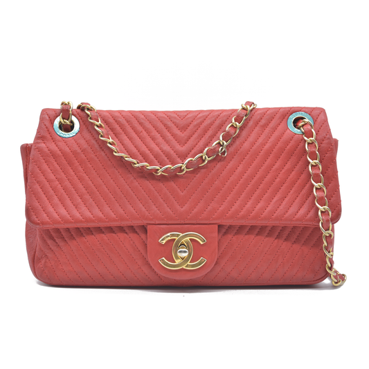 $4450 Chanel Calfskin Surpique Chevron Medium Flap 2016