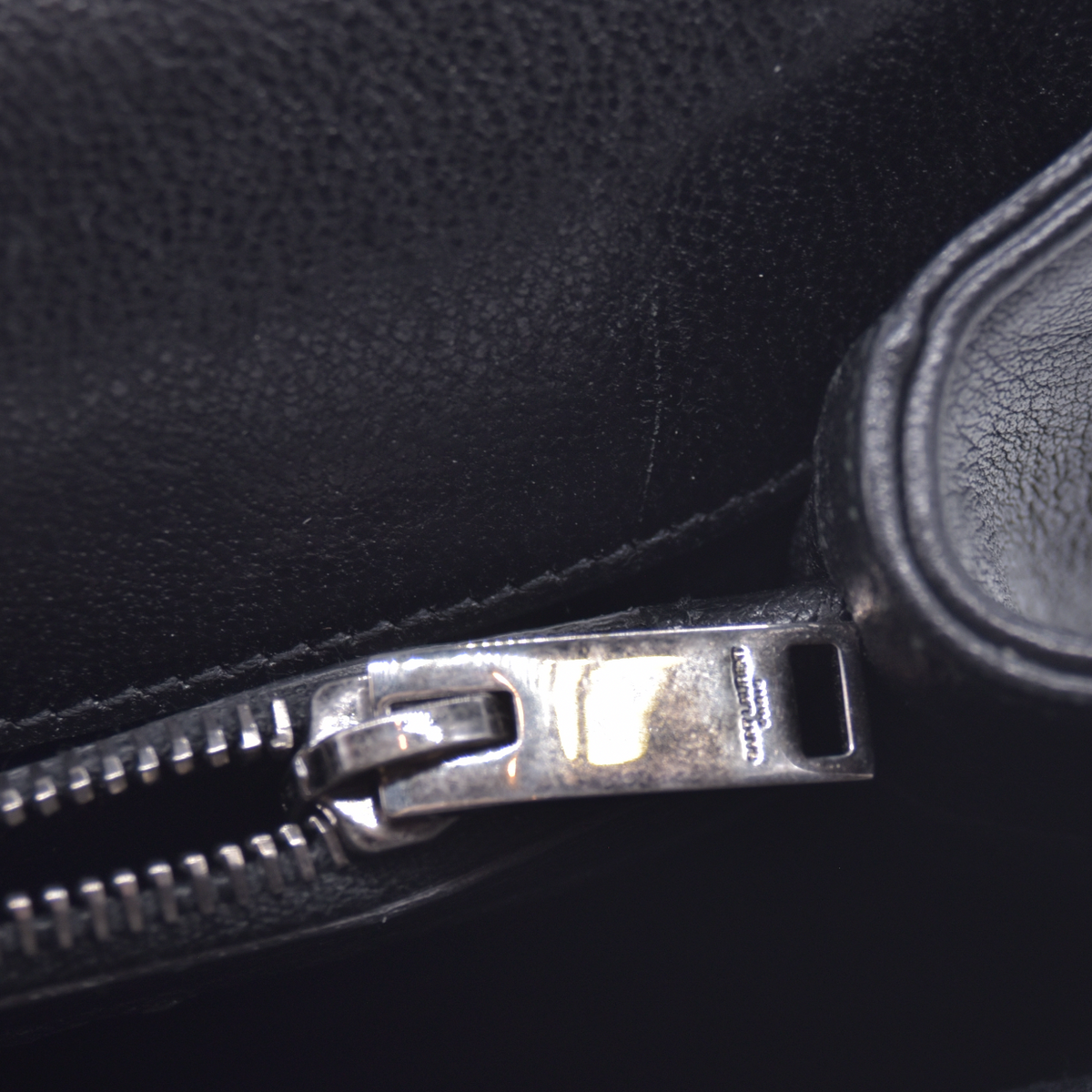 $2750 2016 Saint Laurent Sheepskin Matelasse Chevron Monogram Medium College Bag Black 10021141