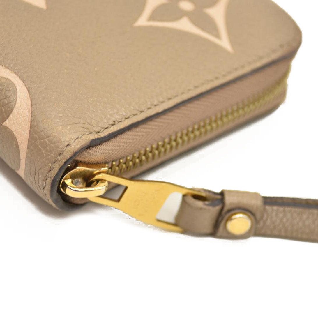 Louis Vuitton  Empreinte Monogram Giant Zippy Wallet Tourterelle Creme SP3220