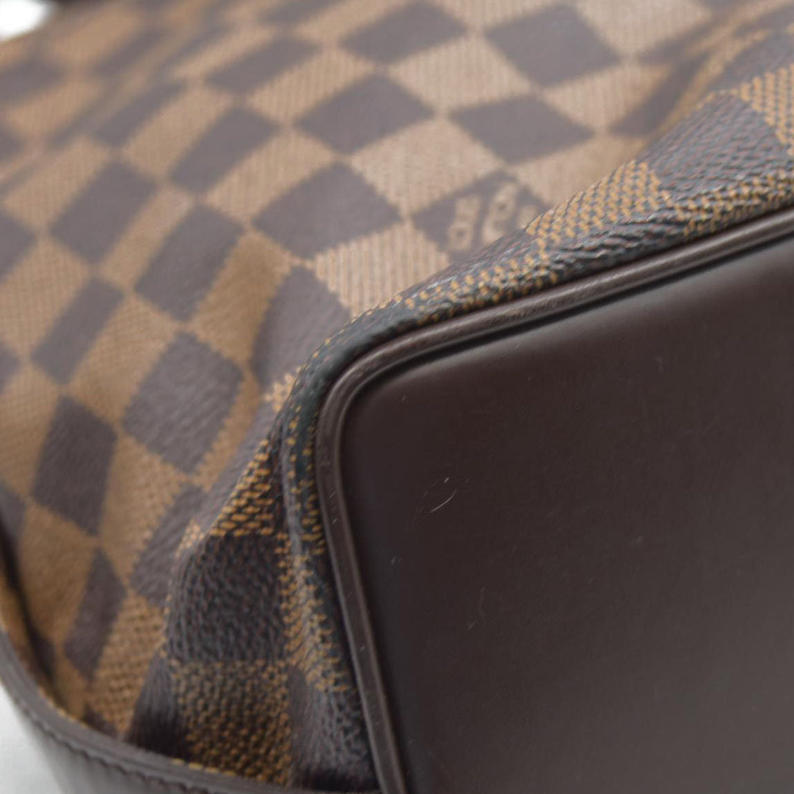 $1400  Louis Vuitton  Damier Ebene Chelsea Tote CONSIGNMENT AUCTION