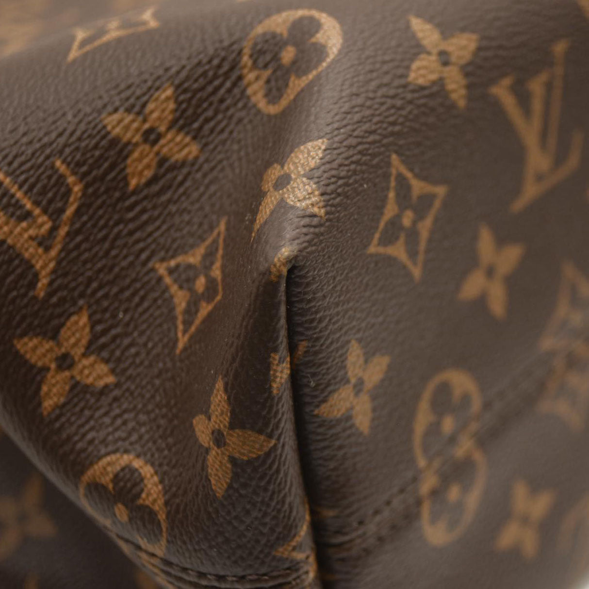 LOUIS VUITTON Monogram Graceful PM