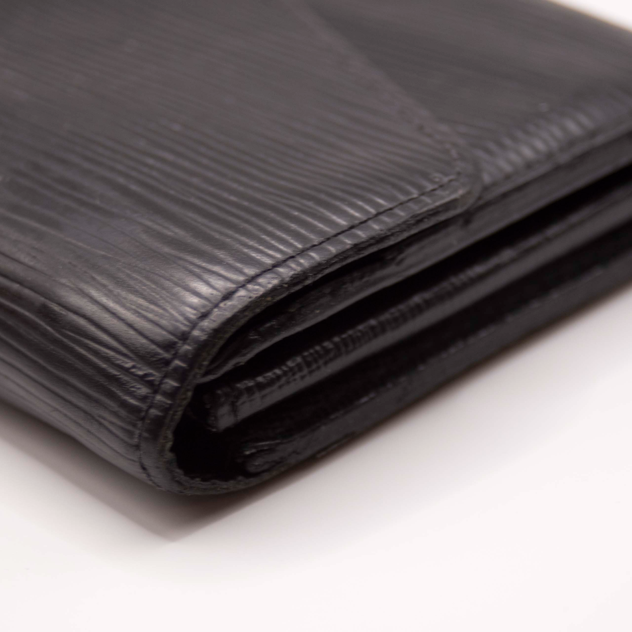 $865 2017 Louis Vuitton Epi Portefeiulle Sarah Long Bifold Wallet Black CA2127