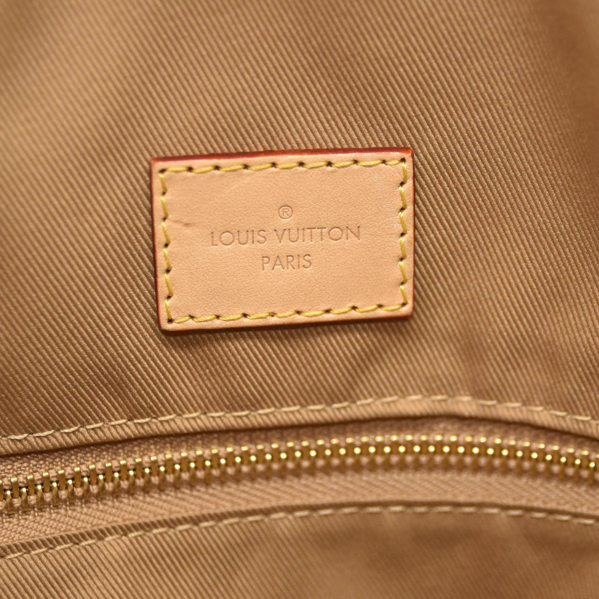 LOUIS VUITTON Monogram Graceful PM