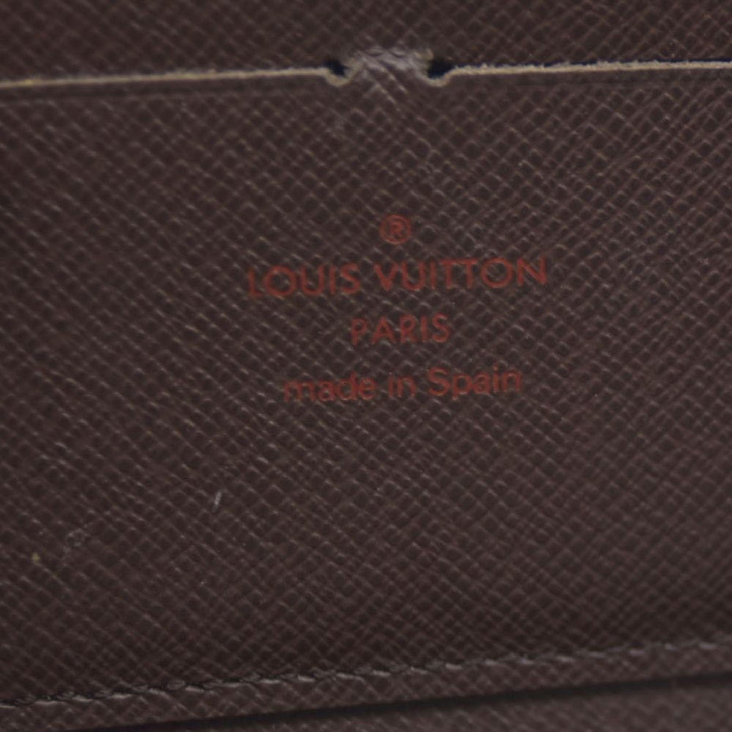 $915 Louis Vuitton Damier Ebene Zippy Wallet CA5009