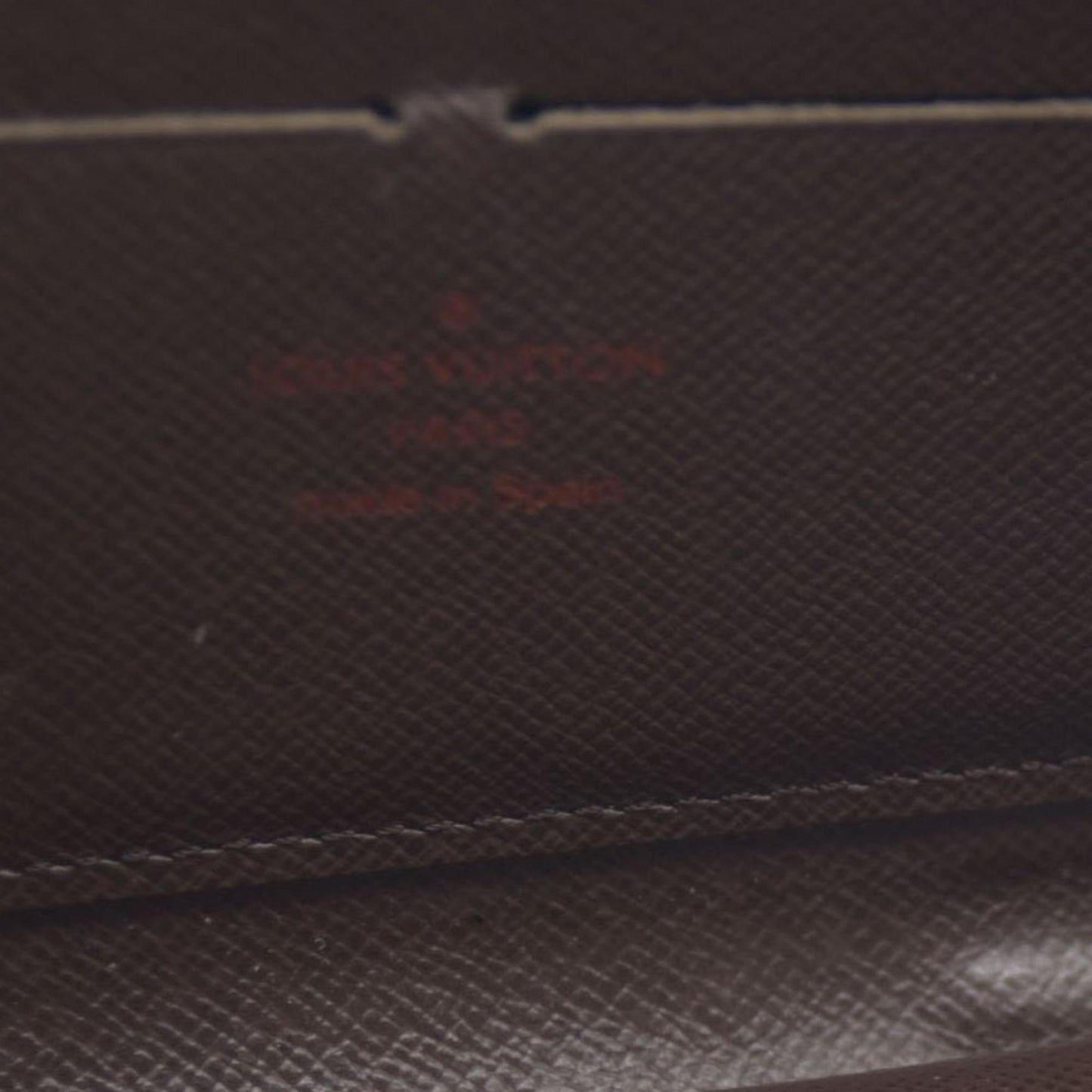 $915 Louis Vuitton Damier Ebene Zippy Wallet CA5009