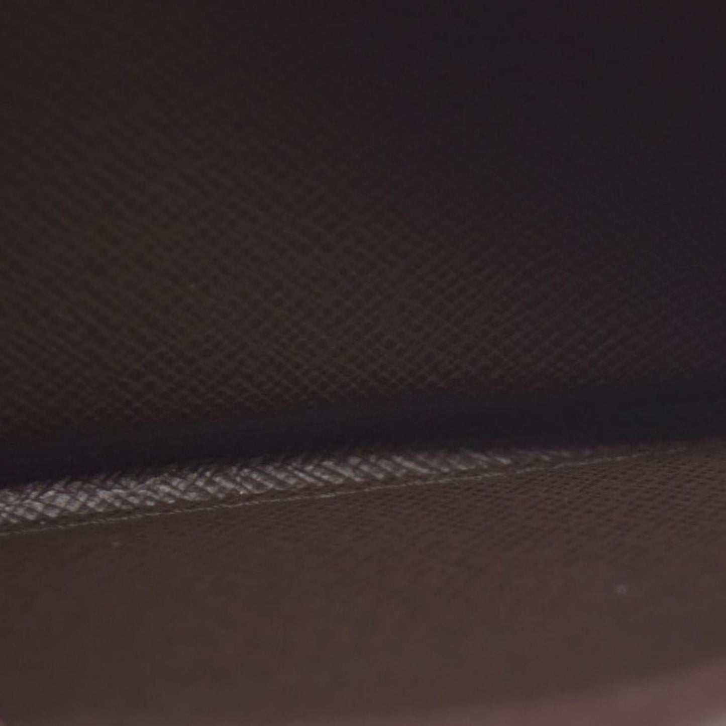 $915 Louis Vuitton Damier Ebene Zippy Wallet CA5009