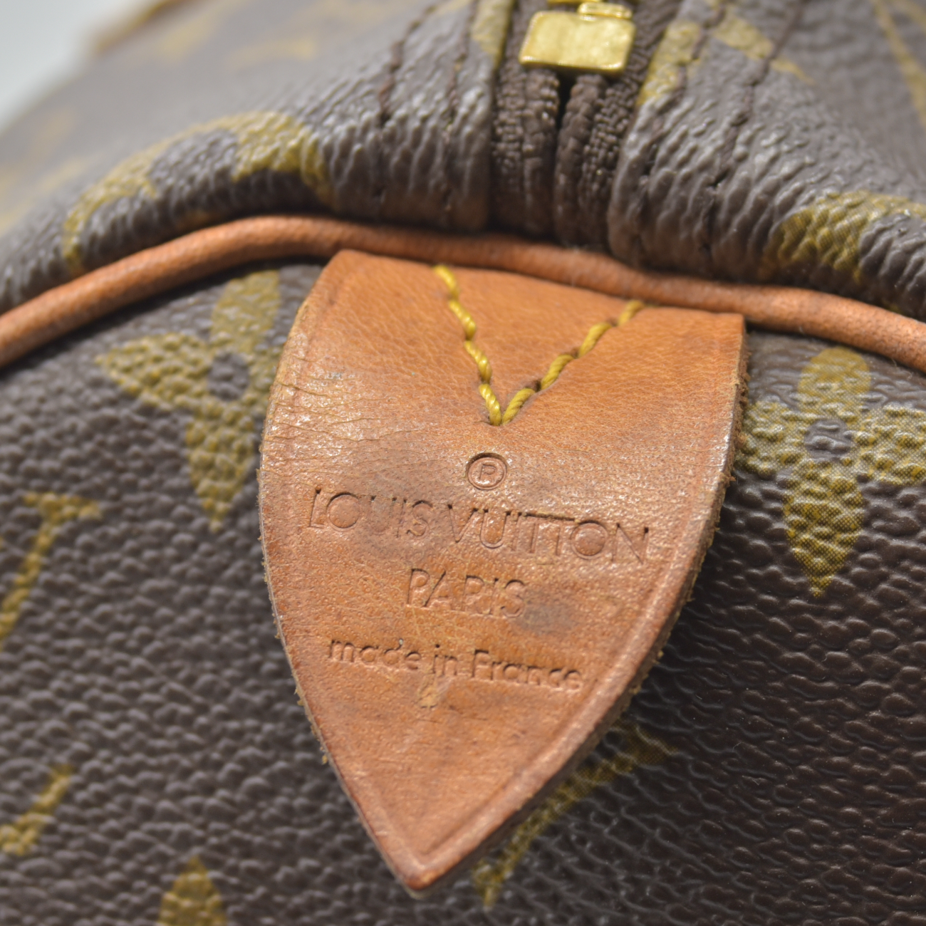 $1550 1991 Louis Vuitton Monogram Speedy 30 VI0931