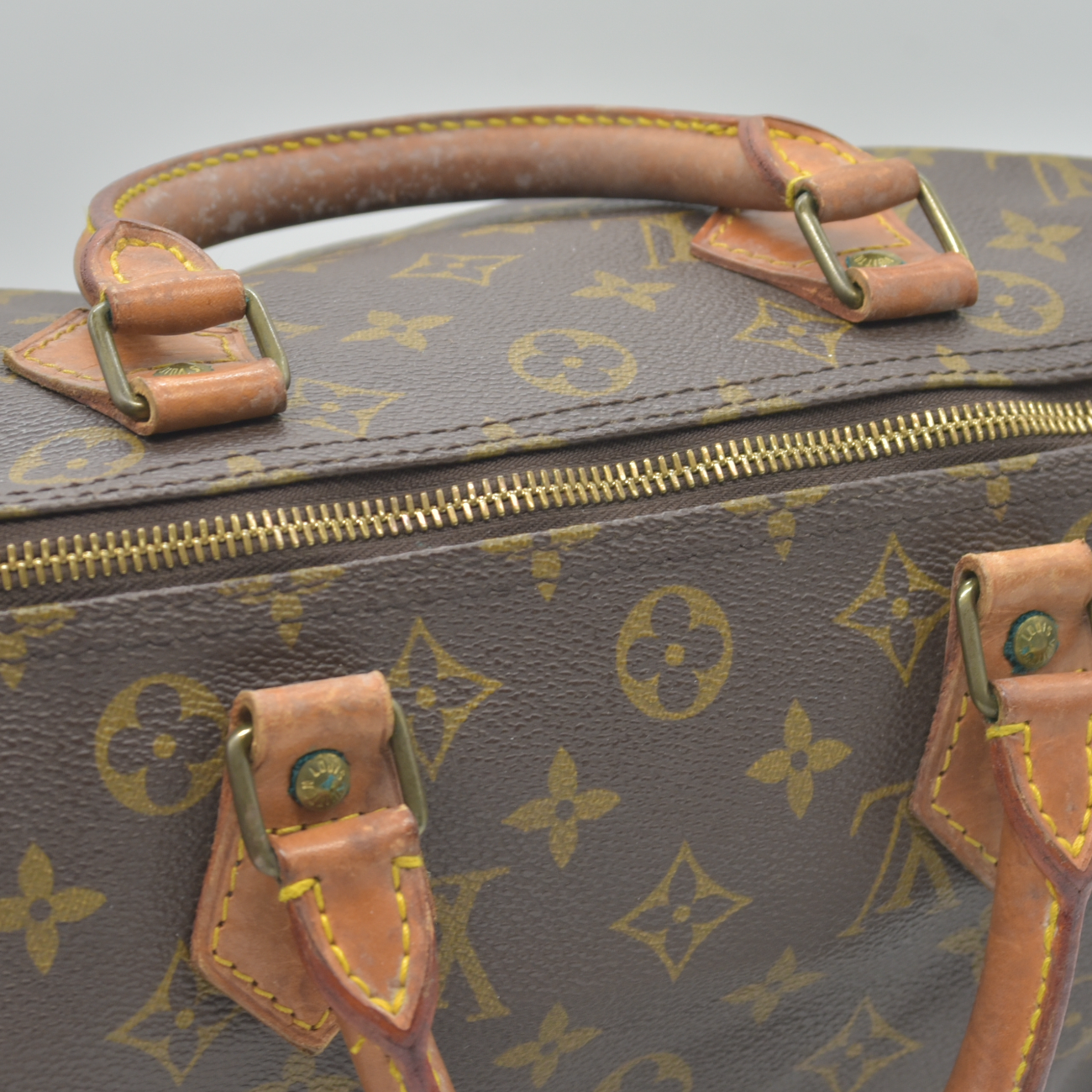 $1550 1991 Louis Vuitton Monogram Speedy 30 VI0931