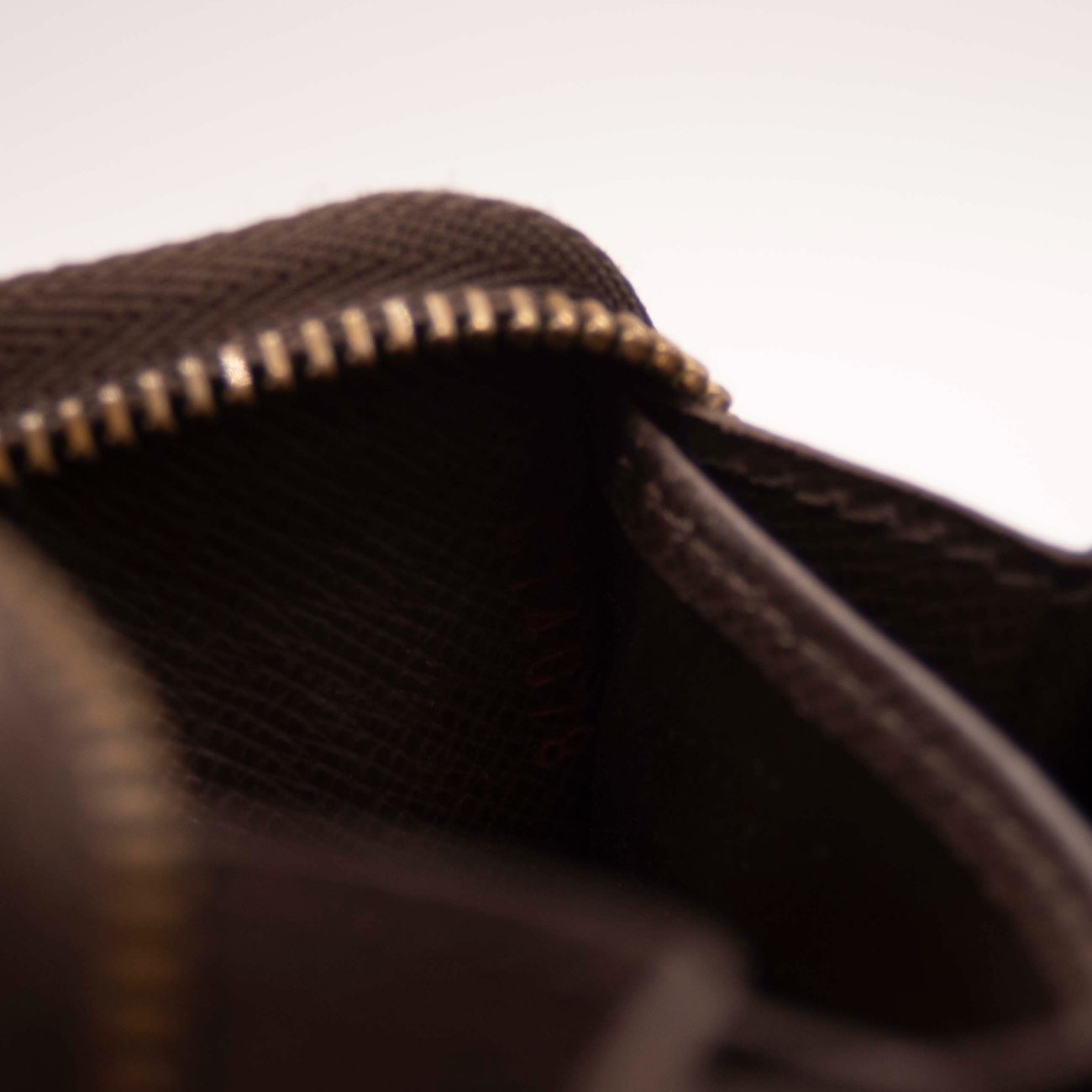 $560 2008 Louis Vuitton Damier Ebene Zippy Coin Purse CT4078