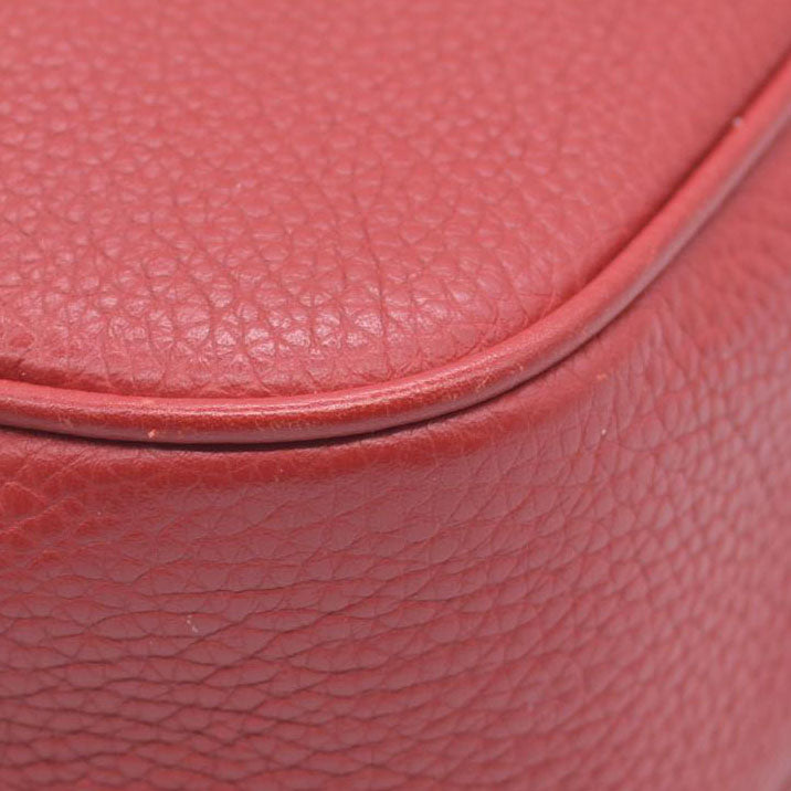 $1490 Gucci Small Soho Disco Bag Red Crossbody