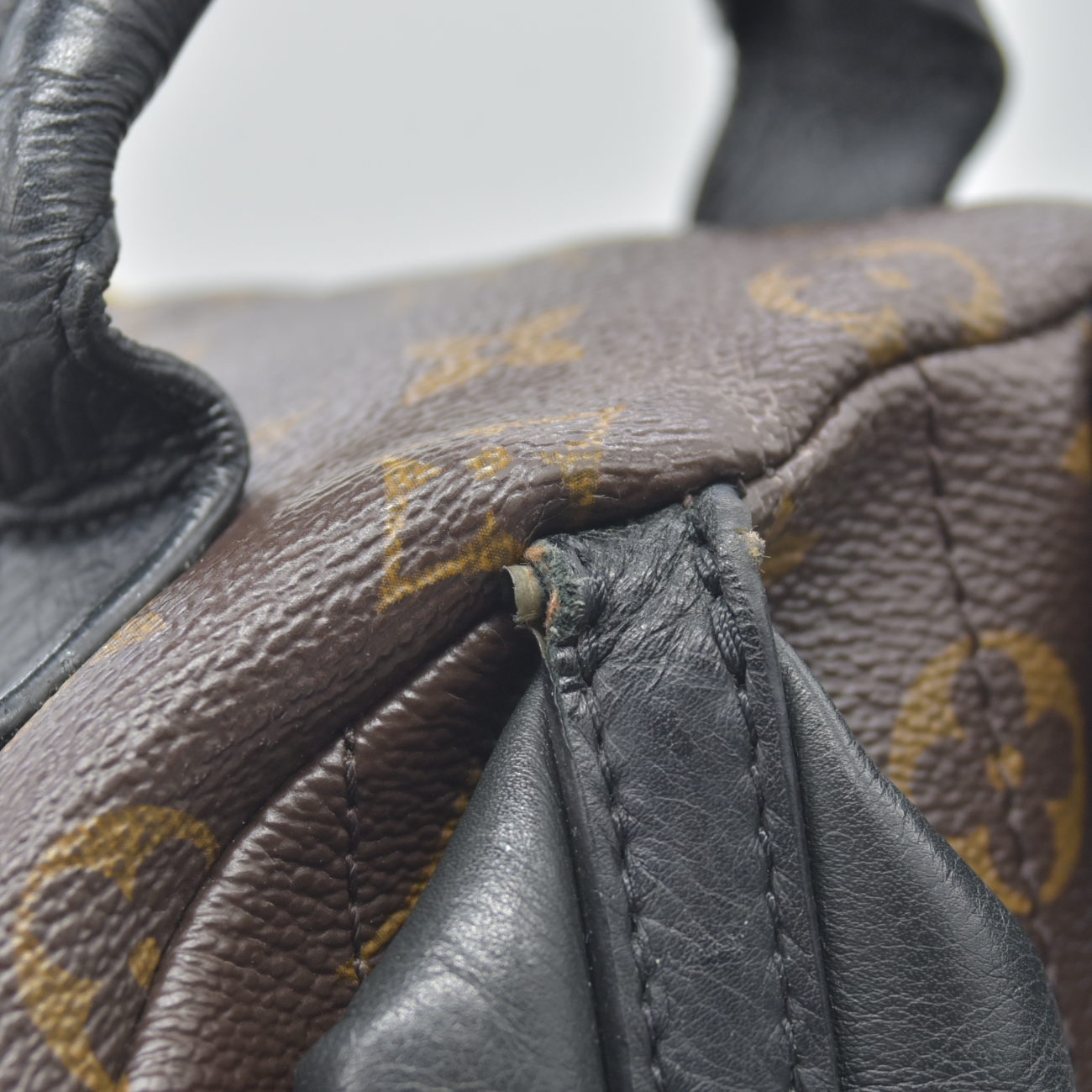 $2780 Louis Vuitton  LV Monogram Palm Springs PM