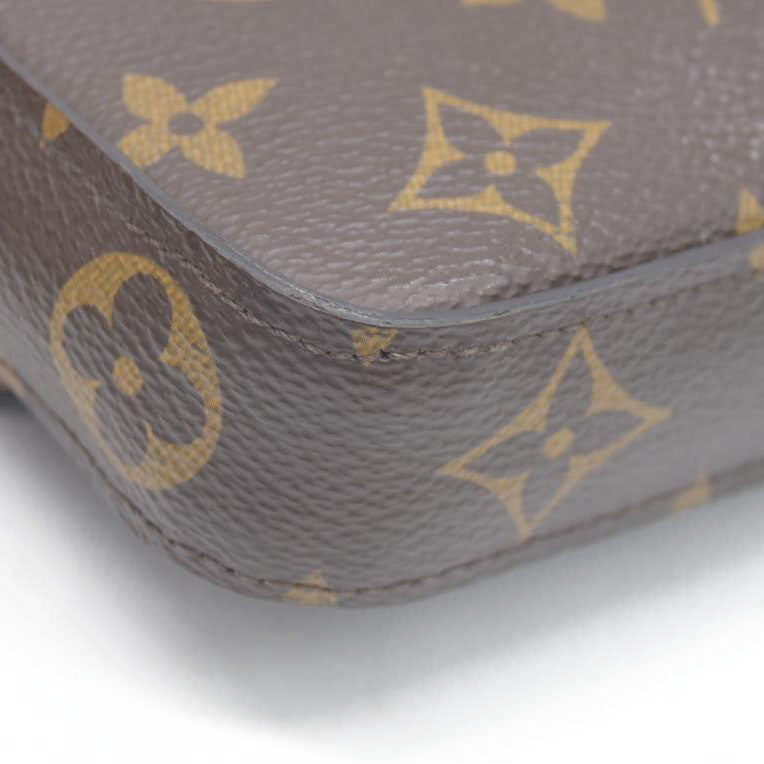 $2350 Louis Vuitton  Monogram Valentine Dog Pochette Felicie Chain Wallet