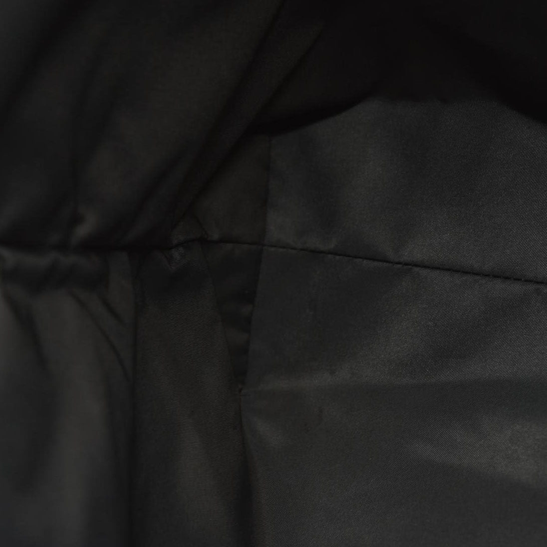 $890 Bottega Veneta Intreccio Illusion tote Bag Black
