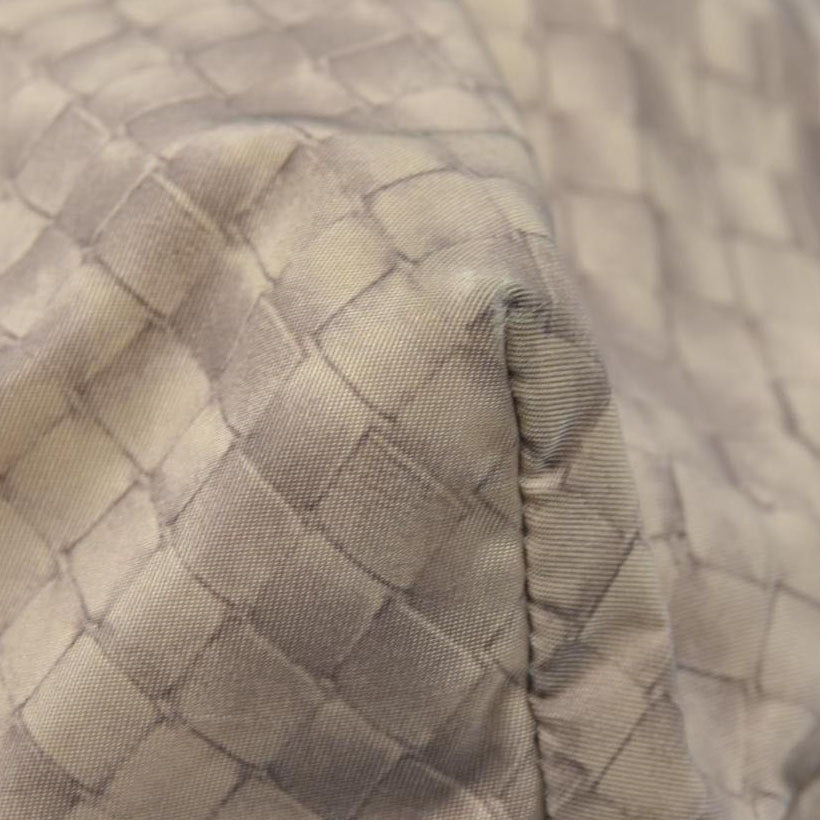 $890 Bottega Veneta Intreccio Illusion tote Bag Beige