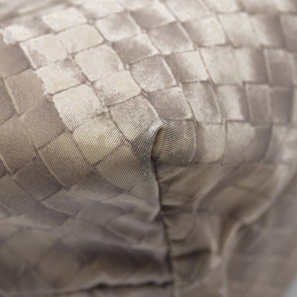 $890 Bottega Veneta Intreccio Illusion tote Bag Beige