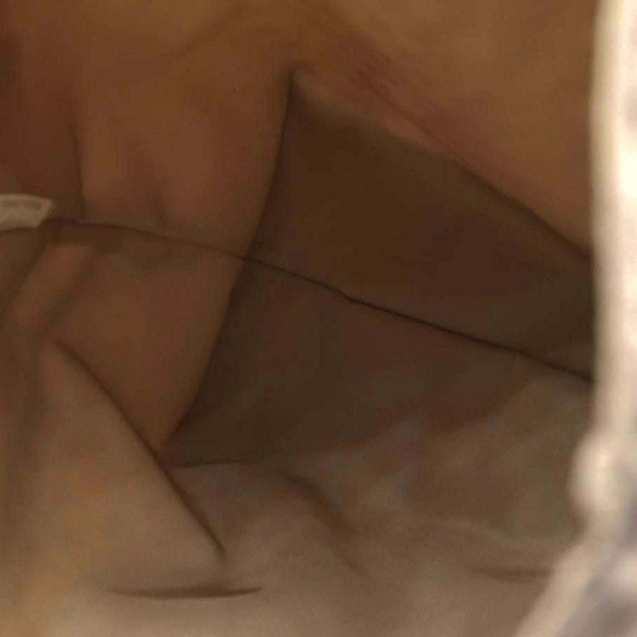 $890 Bottega Veneta Intreccio Illusion tote Bag Beige