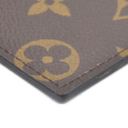 AUCTION $2350 Louis Vuitton  Monogram Valentine Dog Pochette Felicie Zipper insert