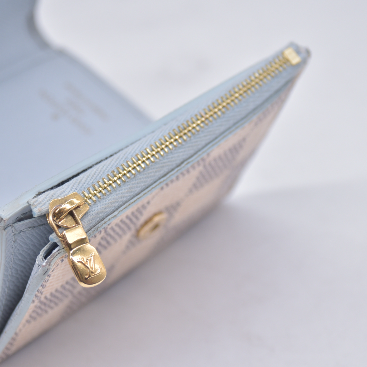 $570 2021 Louis Vuitton Damier Azur Zoe Wallet Olympe MI0261