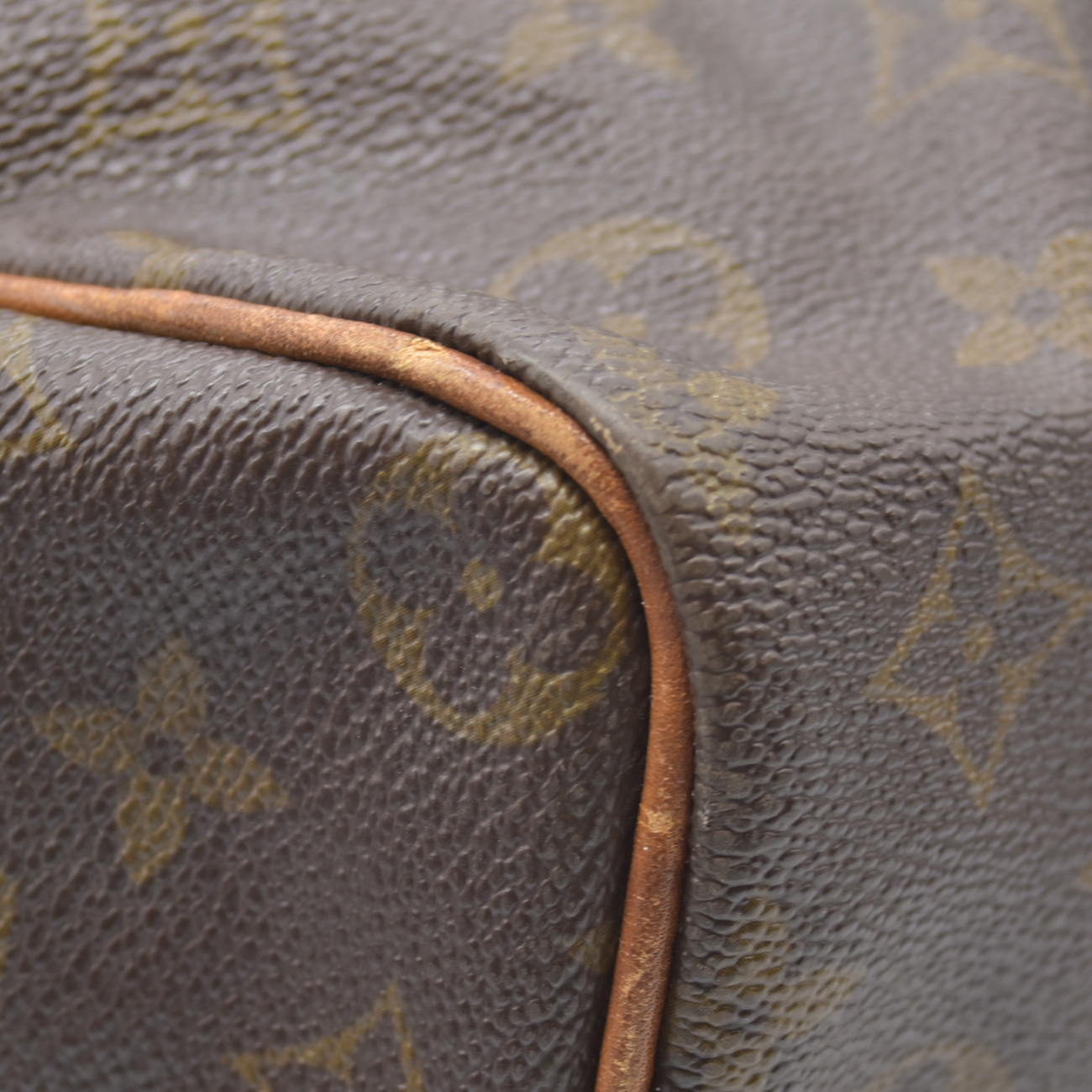 $1700 1982 Louis Vuitton Monogram Speedy 35 823