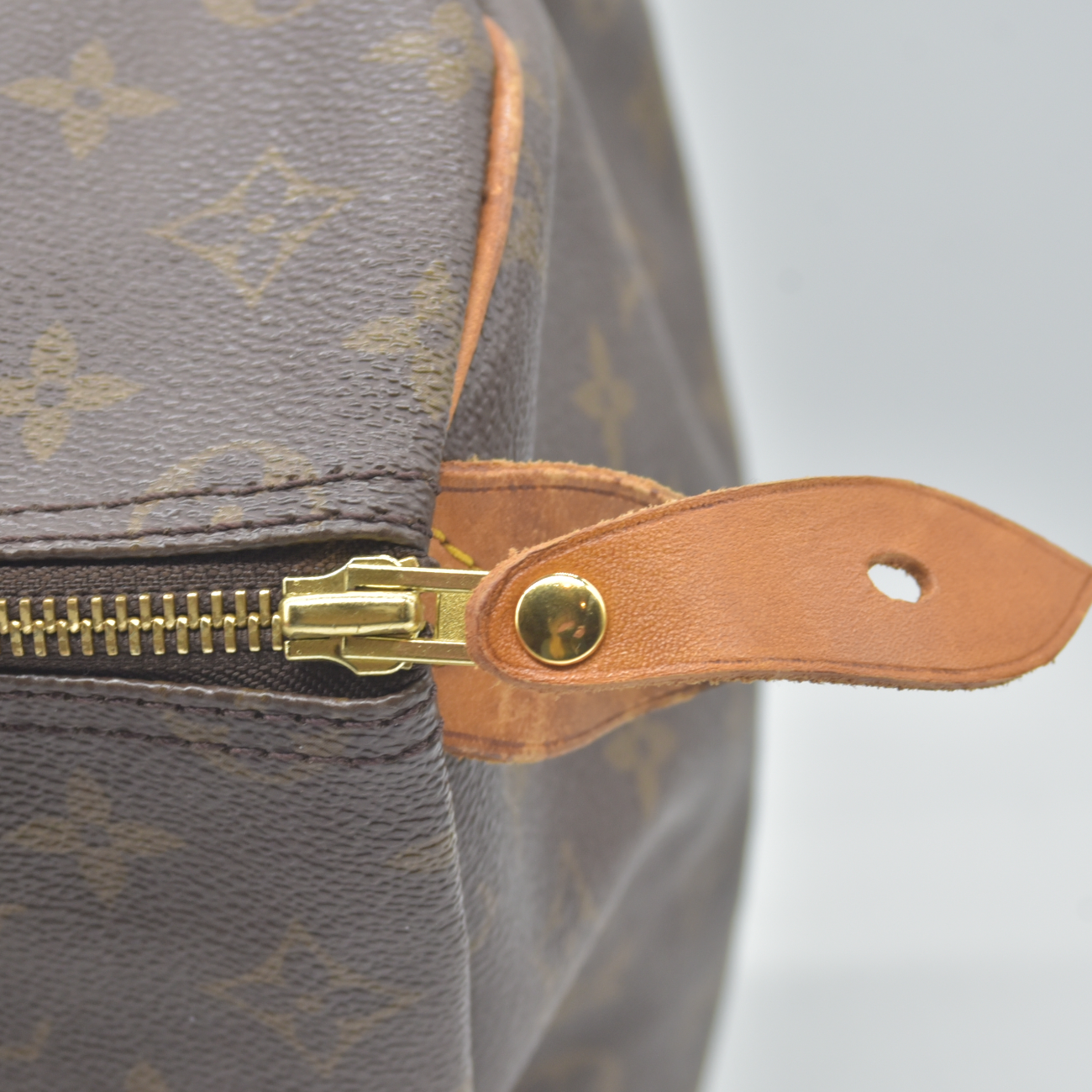 $1700 1982 Louis Vuitton Monogram Speedy 35 823